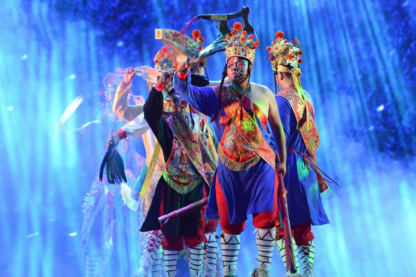 台湾灯会高铁灯区开幕踩街「既国际，又在地」 台南家将及金狮艺阵与日本姐妹市百年舞蹈轮番上阵