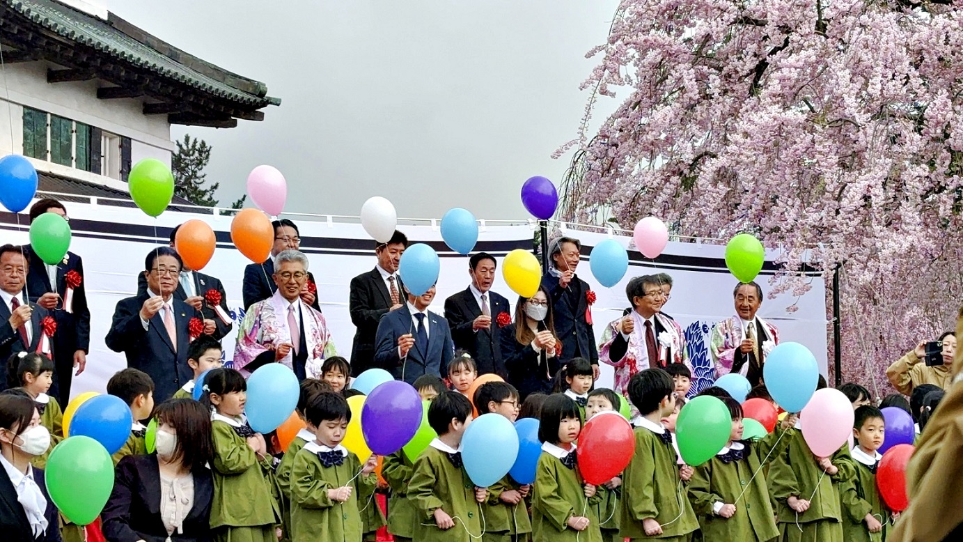日本青森县弘前市樱花祭开幕活动  宣传台南400促进城市交流与国际观光推广